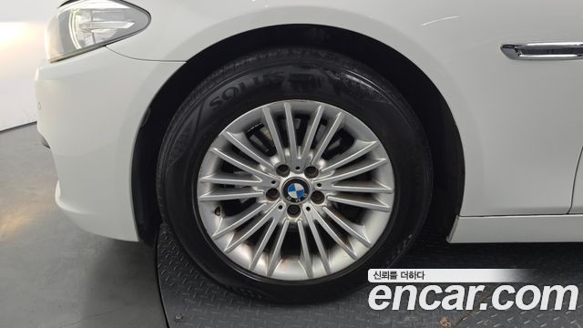 BMW 5 Series (F10) 520d 2014 — фото 5
