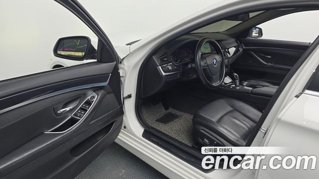BMW 5 Series (F10) 520d 2014 — фото 10