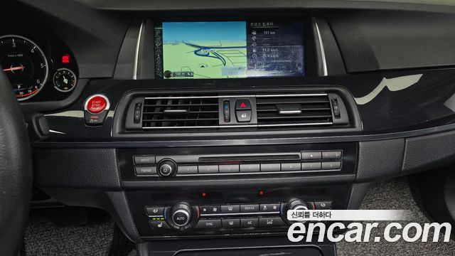 BMW 5 Series (F10) 520d 2014 — фото 16