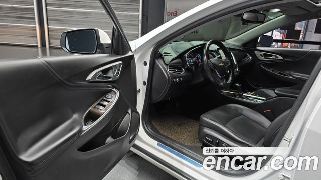 Chevrolet Malibu 2.0 Turbo LTZ Premium 2017 — фото 10