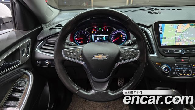 Chevrolet Malibu 2.0 Turbo LTZ Premium 2017 — фото 13