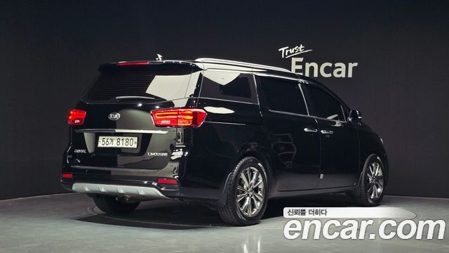 Kia Carnival 7-Seater Limousine President 2019 — фото 2