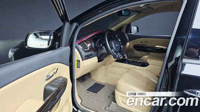 Kia Carnival 7-Seater Limousine President 2019 — фото 10