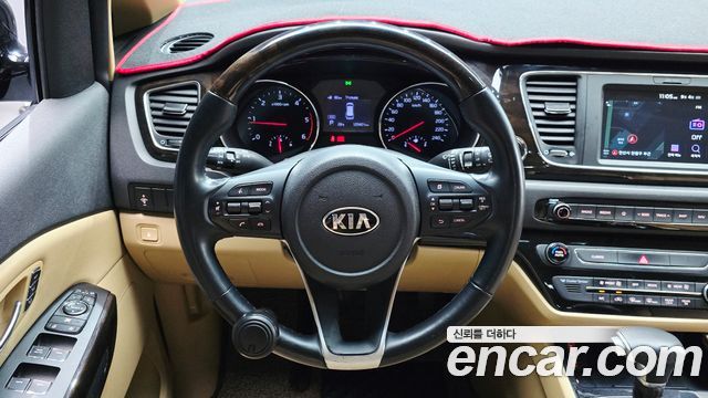 Kia Carnival 7-Seater Limousine President 2019 — фото 16