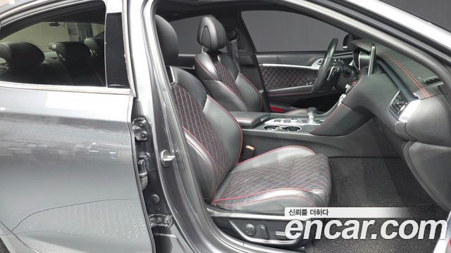 Genesis G70 3.3T Sport AWD Prestige 2019 — фото 15