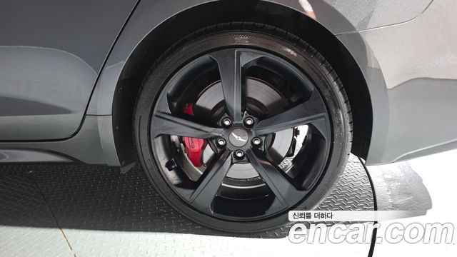 Genesis G70 3.3T Sport AWD Prestige 2019 — фото 27