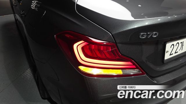 Genesis G70 3.3T Sport AWD Prestige 2019 — фото 29