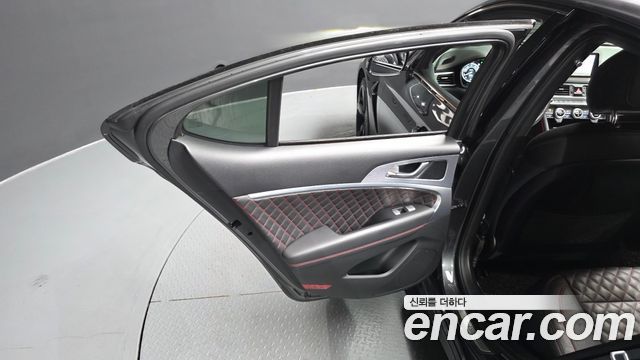 Genesis G70 3.3T Sport AWD Prestige 2019 — фото 31