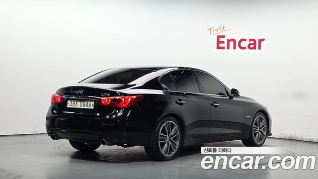 Infiniti Q50 3.5 Hybrid Essence 2015 — фото 2