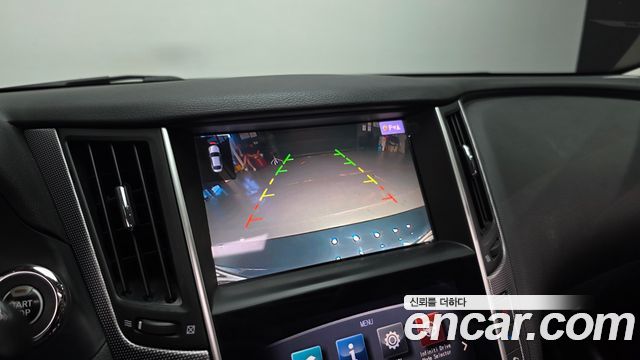 Infiniti Q50 3.5 Hybrid Essence 2015 — фото 16