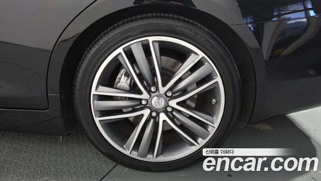 Infiniti Q50 3.5 Hybrid Essence 2015 — фото 21