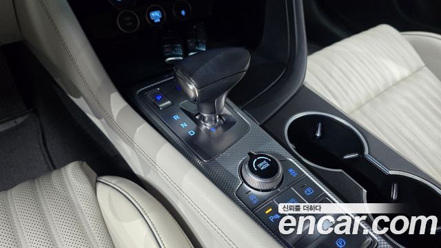 Genesis G70 Gasoline 2.0T 2WD 2023 — фото 9