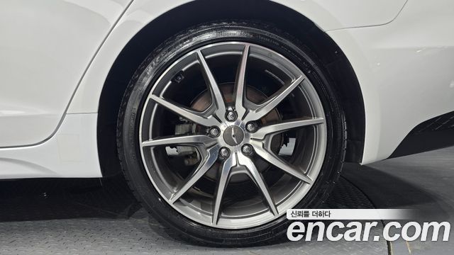Genesis G70 Gasoline 2.0T 2WD 2023 — фото 21