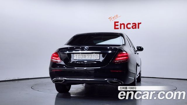 Mercedes-Benz E-Class (W213) E300 Exclusive 2019 — фото 4