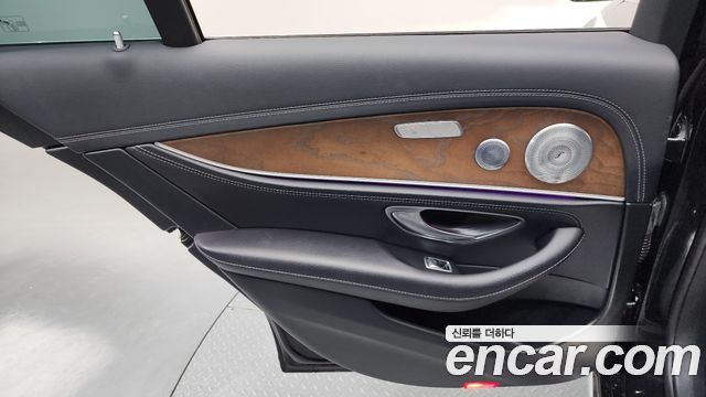 Mercedes-Benz E-Class (W213) E300 Exclusive 2019 — фото 25