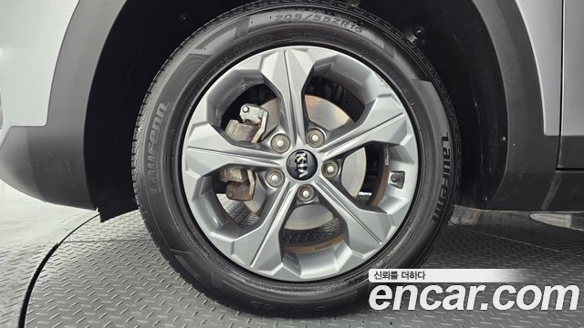 Kia Seltos Diesel 1.6 2WD Trendy 2022 — фото 5
