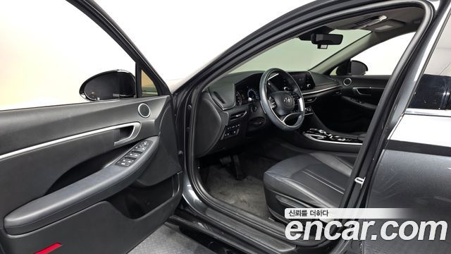 Hyundai Sonata (DN8) 2.0 Modern 2023 — фото 10