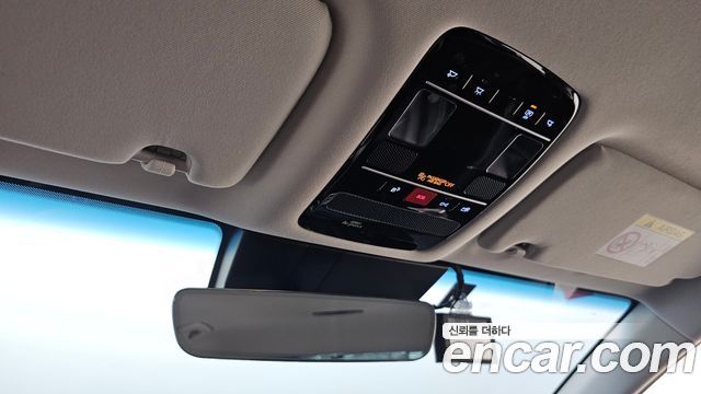 Hyundai Grandeur (GN7) 2,5 Gasoline 2WD Premium 2023 — фото 14