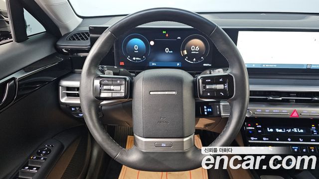 Hyundai Grandeur (GN7) 2,5 Gasoline 2WD Premium 2023 — фото 15