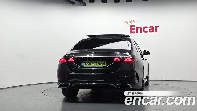 Mercedes-Benz E-Class (W214) E300 4MATIC AMG Line 2025 — фото 4