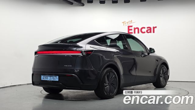 Tesla Model Y Premium Long Range AWD 2026 — фото 2