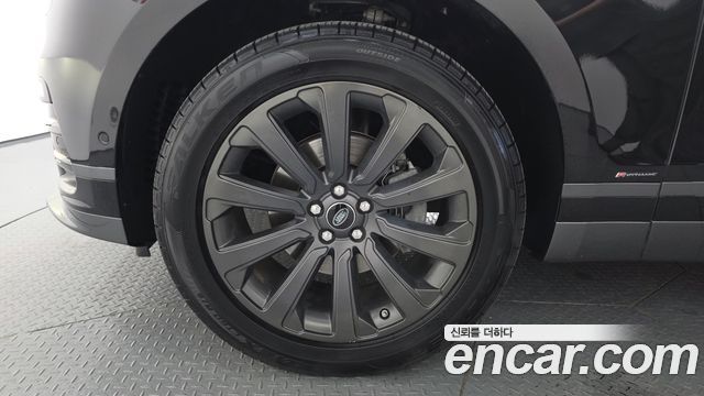 Land Rover Range Rover Velar 2.0 D240 R-Dynamic SE 2019 — фото 5