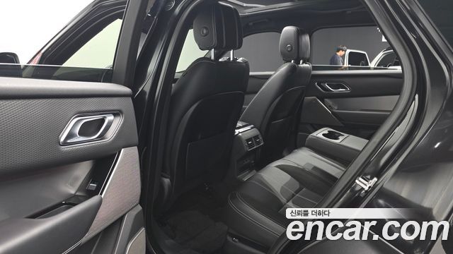 Land Rover Range Rover Velar 2.0 D240 R-Dynamic SE 2019 — фото 11