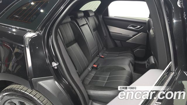 Land Rover Range Rover Velar 2.0 D240 R-Dynamic SE 2019 — фото 12