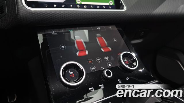 Land Rover Range Rover Velar 2.0 D240 R-Dynamic SE 2019 — фото 17