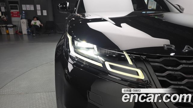 Land Rover Range Rover Velar 2.0 D240 R-Dynamic SE 2019 — фото 22