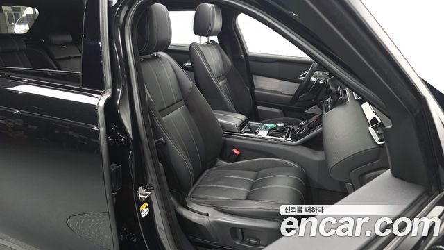 Land Rover Range Rover Velar 2.0 D240 R-Dynamic SE 2019 — фото 26