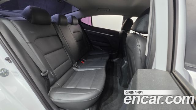 Hyundai Avante (AD) 1.6 Smart Choice 2020 — фото 19