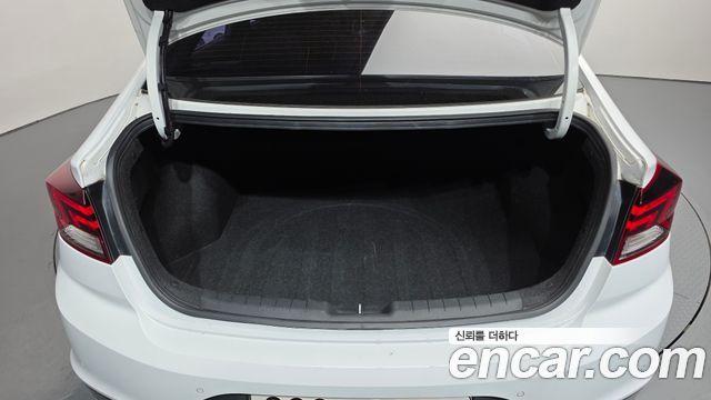 Hyundai Avante (AD) 1.6 Smart Choice 2020 — фото 20