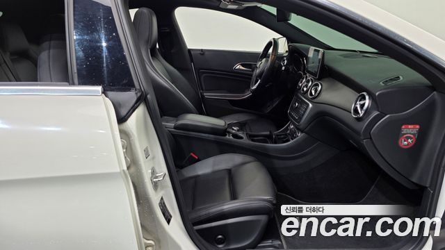 Mercedes-Benz CLA-Class (C117) CLA200 d 2016 — фото 11