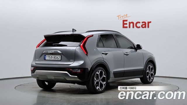 Kia Niro Signature 2024 — фото 2