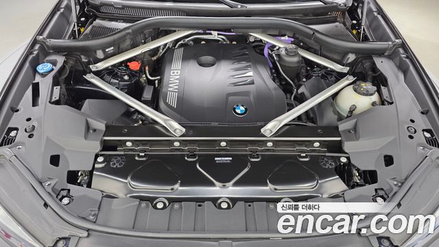 BMW X6 (G06) xDrive40i M Sport 2024 — фото 6