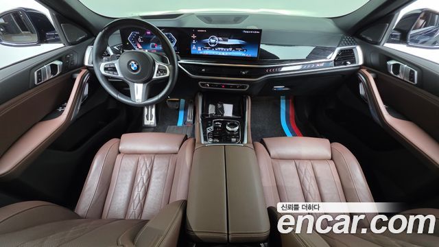 BMW X6 (G06) xDrive40i M Sport 2024 — фото 7
