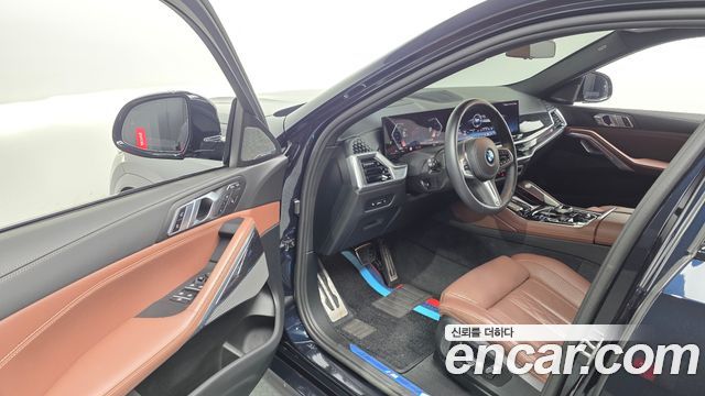 BMW X6 (G06) xDrive40i M Sport 2024 — фото 10