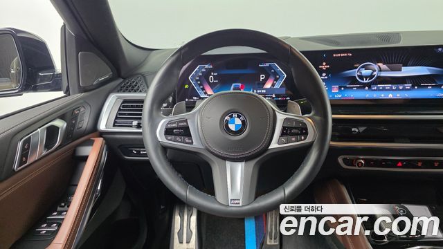 BMW X6 (G06) xDrive40i M Sport 2024 — фото 13