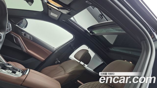 BMW X6 (G06) xDrive40i M Sport 2024 — фото 18