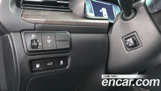 Kia K7 Premier 3.0 LPI Prestige(Rented) 2020 — фото 12