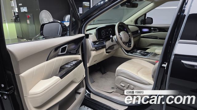 Kia Carnival (IV) Gasoline 4-Seater Hi-Limousine Signature 2023 — фото 10