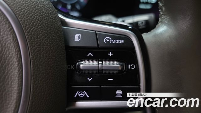 Kia Carnival (IV) Gasoline 4-Seater Hi-Limousine Signature 2023 — фото 18