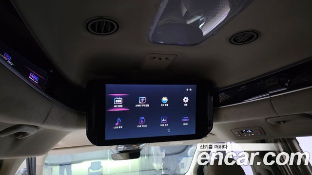 Kia Carnival (IV) Gasoline 4-Seater Hi-Limousine Signature 2023 — фото 20