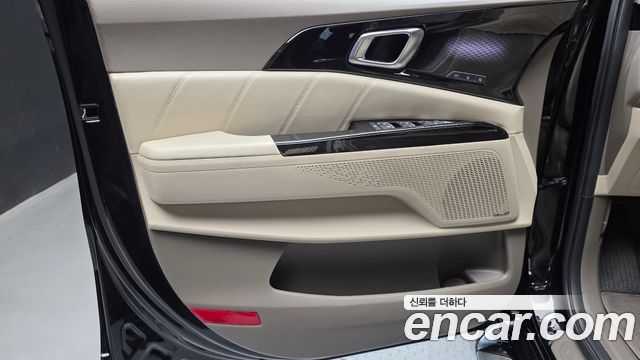 Kia Carnival (IV) Gasoline 4-Seater Hi-Limousine Signature 2023 — фото 24