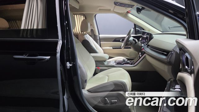 Kia Carnival (IV) Gasoline 4-Seater Hi-Limousine Signature 2023 — фото 26