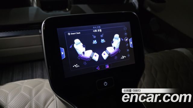 Kia Carnival (IV) Gasoline 4-Seater Hi-Limousine Signature 2023 — фото 28