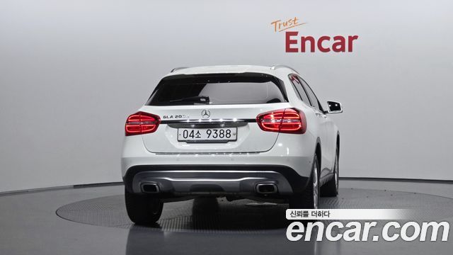 Mercedes-Benz GLA-Class (X156) GLA200 d 2017 — фото 4