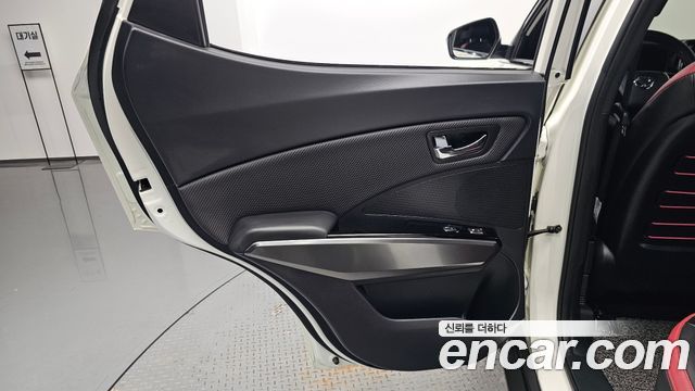 KG Mobility (SsangYong) Very New Tivoli Gasoline 1.5 2WD V7 2020 — фото 25