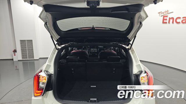 KG Mobility (SsangYong) Very New Tivoli Gasoline 1.5 2WD V7 2020 — фото 32